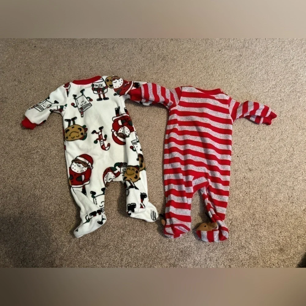 Carters newborn‎ winter holiday onesies 2 lot